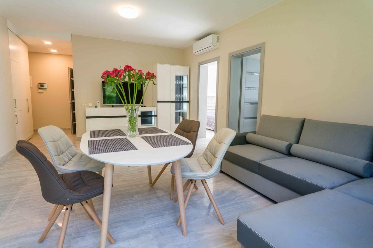 Apartamentai Voveraite Palanga Exteriör bild